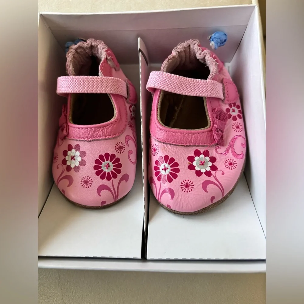 Robeez Baby Girl Soft Soles Pink Floral Size 0 6 months